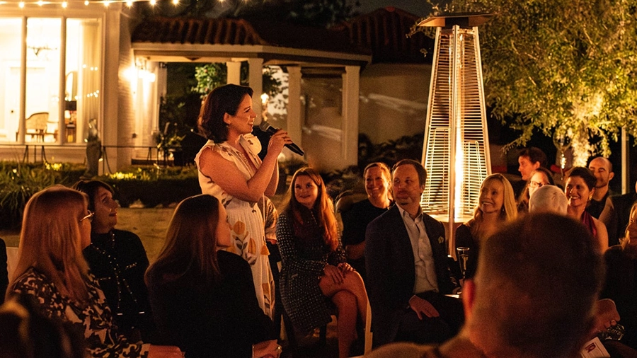  Chillina Kennedy performing to a smiling crowd in Panama City, FL